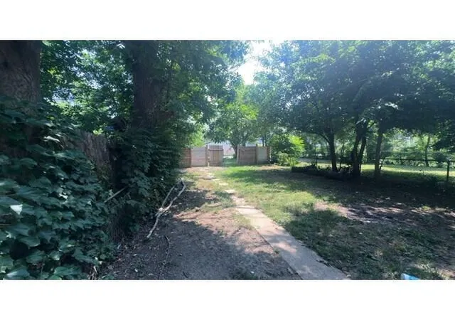 Photo 3 of Single family home for sale at 244 S Harris Ave, Columbus, OH 43204 | MLS# 226029295 | Listing updated on 2026-09-30