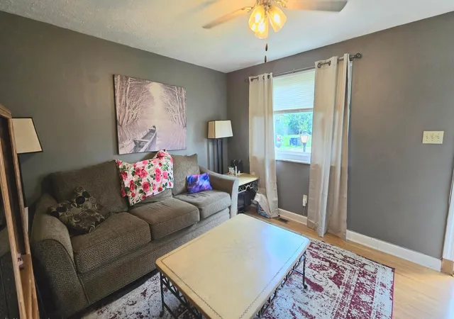 Photo 3 of Single family home for sale at 3863 Edendale Rd, Columbus, OH 43207 | MLS# 226029307 | Listing updated on 2026-08-22