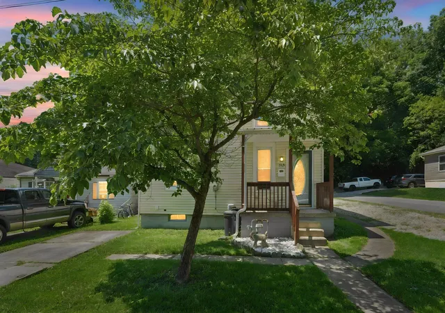 1st image of 133 Arney Ave, Lancaster, OH 43130 | MLS# 226029447