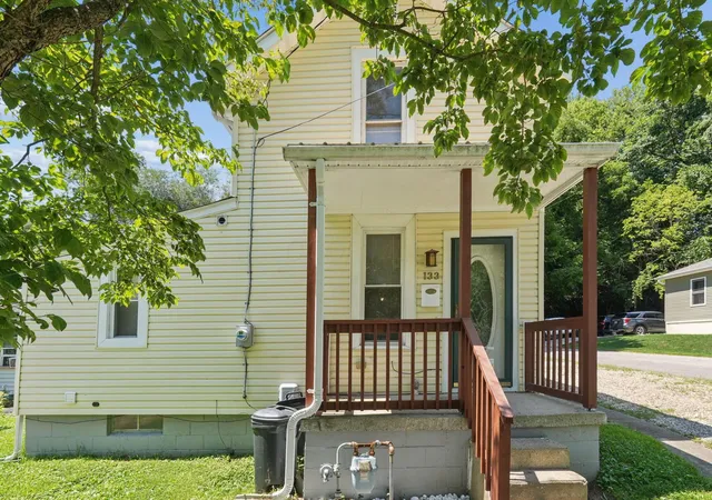 Photo 3 of Single family home for sale at 133 Arney Ave, Lancaster, OH 43130 | MLS# 226029447 | Listing updated on 2026-10-06