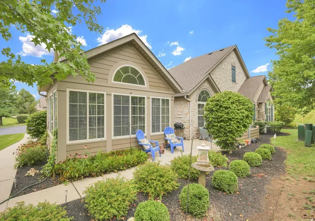 1st image of 100 Stonegate Dr, Pataskala, OH 43062 | MLS# 226029466
