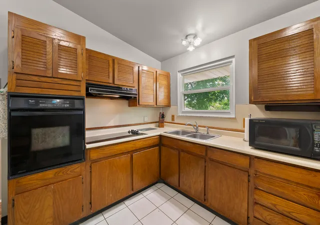 Photo 3 of Single family home for sale at 1461 Norma Rd, Columbus, OH 43229 | MLS# 226029494 | Listing updated on 2026-09-12