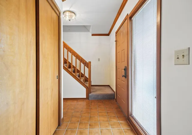 5th image of 6981 Perry Dr, Worthington, OH 43085 | MLS# 226029408
