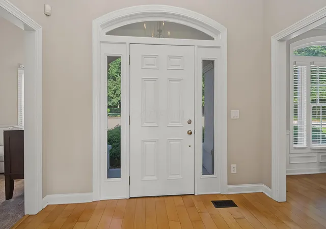 4th image of 166 Barrington Village Dr, Xenia, OH 45385 | MLS# 226031293