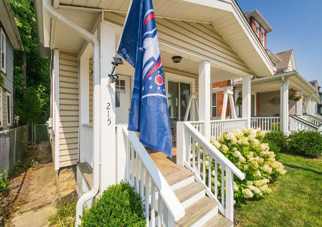 2nd image of 215 N 22nd St, Columbus, OH 43203 | MLS# 226029360