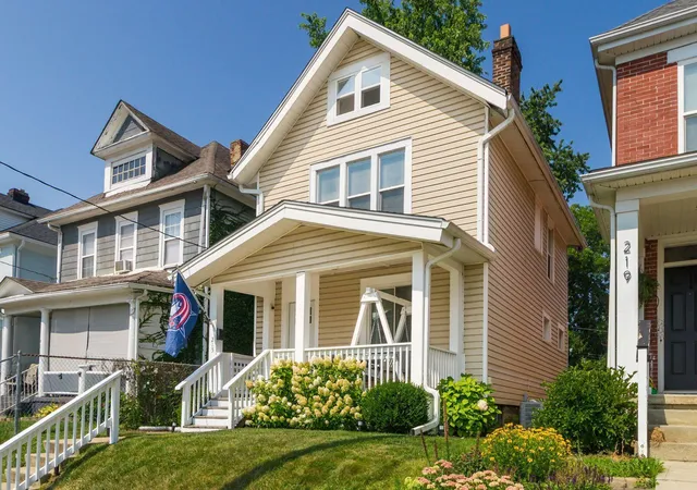 3rd image of 215 N 22Nd St, Columbus, OH 43203 | MLS# 226029360