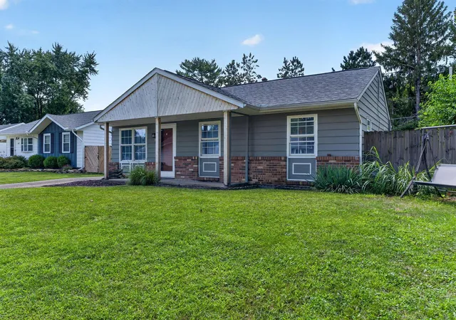 2nd image of 411 Westport Dr, Groveport, OH 43125 | MLS# 226029352