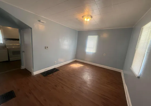 2nd image of 1856 Genessee Ave, Columbus, OH 43211 | MLS# 226029582