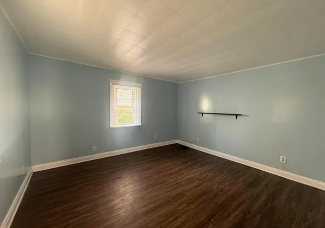 3rd image of 1856 Genessee Ave, Columbus, OH 43211 | MLS# 226029582
