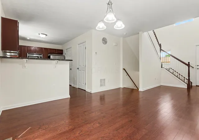 5th image of 8345 Bruntsfield Rd, Columbus, OH 43235 | MLS# 226029501