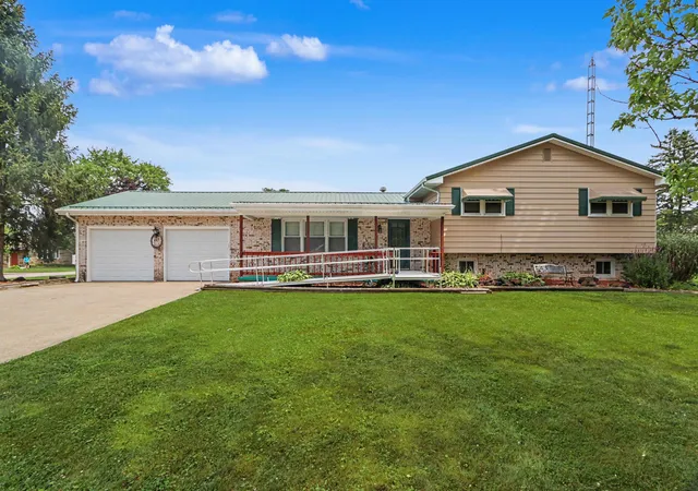 Photo 1 of Single family home for sale at 105 Homewood Rd, Ontario, OH 44906 | MLS# 226029402 | Listing updated on 2026-09-01