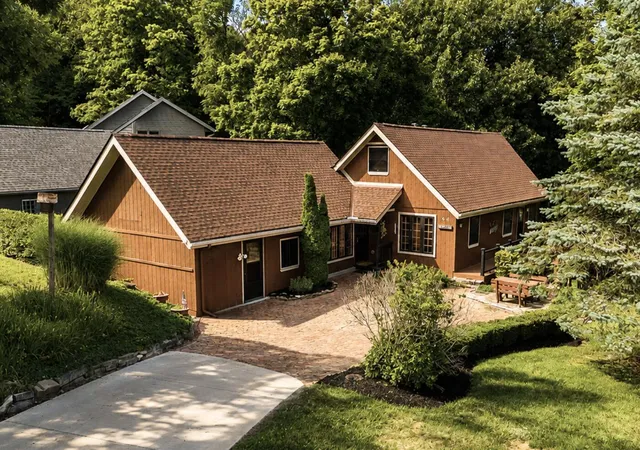 3rd image of 64 Greenview Ct, Howard, OH 43028 | MLS# 226029905