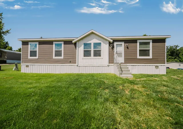 1st image of 5965 Harrisburg Georgesville Rd #8, Grove City, OH 43123 | MLS# 226029563