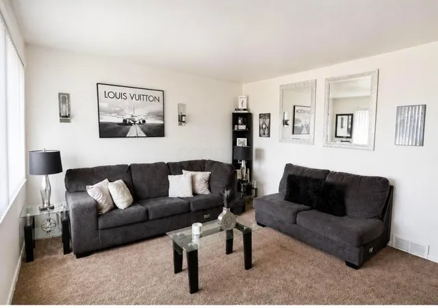 Photo 3 of Sale Pending at 1932 Ellsworth Ave, Columbus, OH 43207 | MLS# 226029380 | Listing updated on 2026-10-15