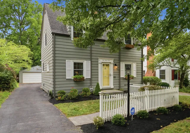 1st image of 139 Aldrich Rd, Columbus, OH 43214 | MLS# 226029874
