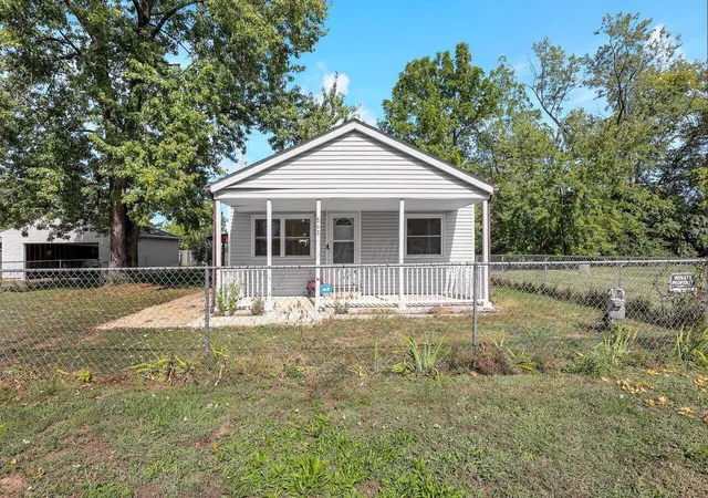 1st image of 868 Lawndale Ave, Columbus, OH 43207 | MLS# 226029400
