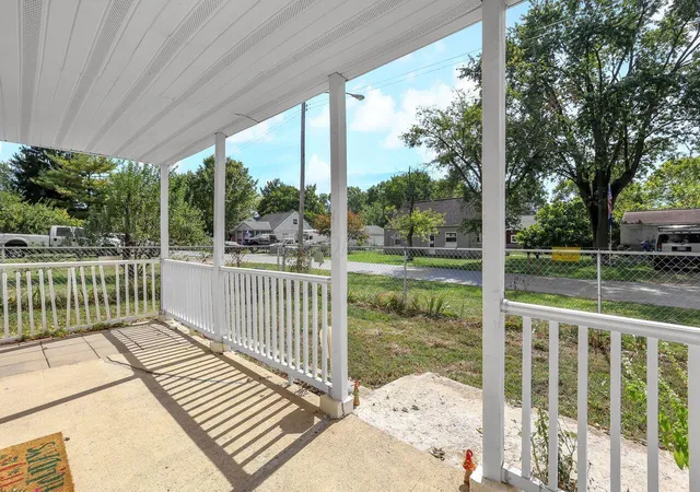 3rd image of 868 Lawndale Ave, Columbus, OH 43207 | MLS# 226029400