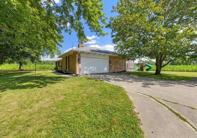 4th image of 11855 Troy Rd, New Carlisle, OH 45344 | MLS# 226029401