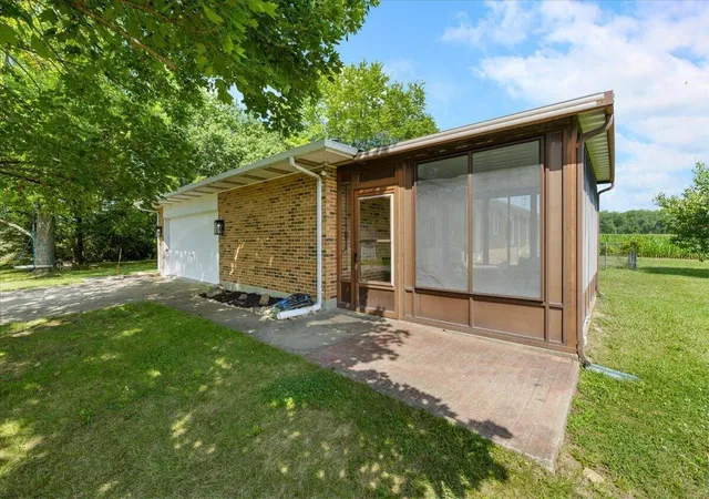 5th image of 11855 Troy Rd, New Carlisle, OH 45344 | MLS# 226029401