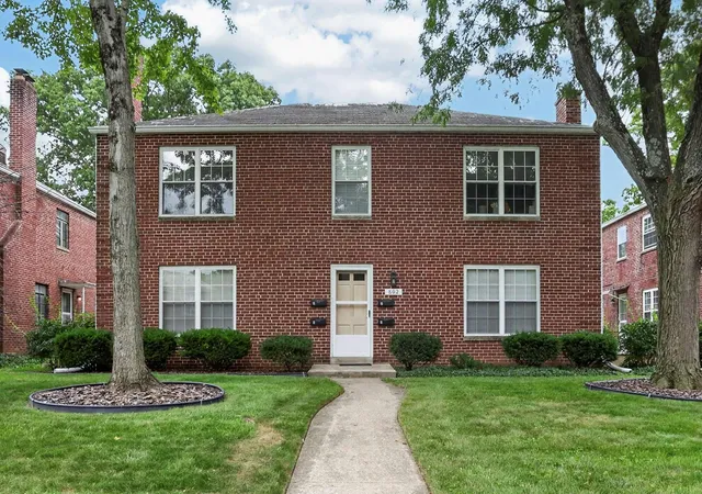 1st image of 802 Kenwick Rd, Columbus, OH 43209 | MLS# 226030128