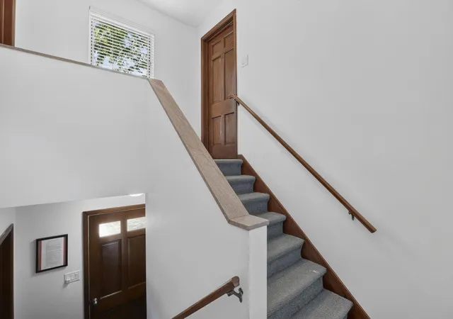 5th image of 802 Kenwick Rd, Columbus, OH 43209 | MLS# 226030128