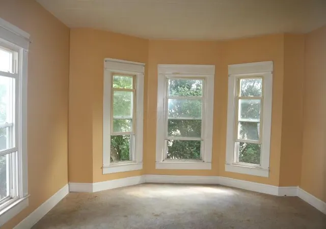 Photo 3 of Sale Pending at 304 S Park St, Mount Vernon, OH 43050 | MLS# 226029911 | Listing updated on 2026-09-09