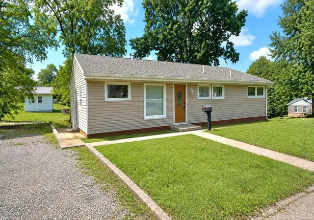 Photo 4 of Single family home for sale at 80 Poplar Dr, Mcconnelsville, OH 43756 | MLS# 226032073 | Listing updated on 2026-09-28