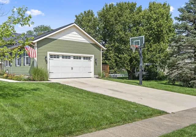 3rd image of 200 Buckboard Ln, Plain City, OH 43064 | MLS# 226029435