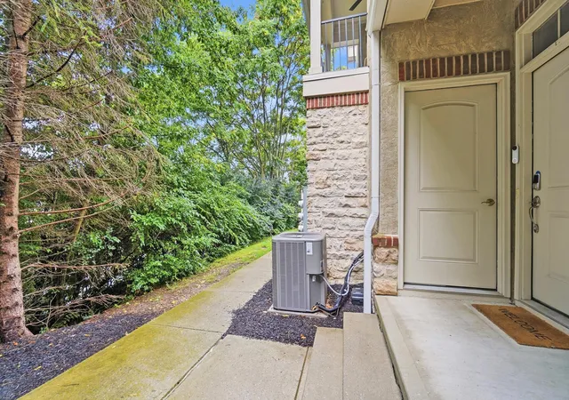 5th image of 2403 Keep Pl, Columbus, OH 43204 | MLS# 226030075