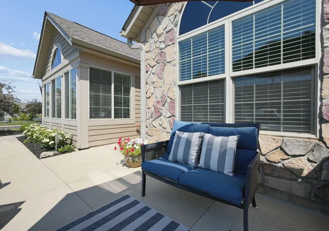 Listing Photo 4 - Condo for sale in building located at 1553 Ctr Park Dr, Marion, OH 43302