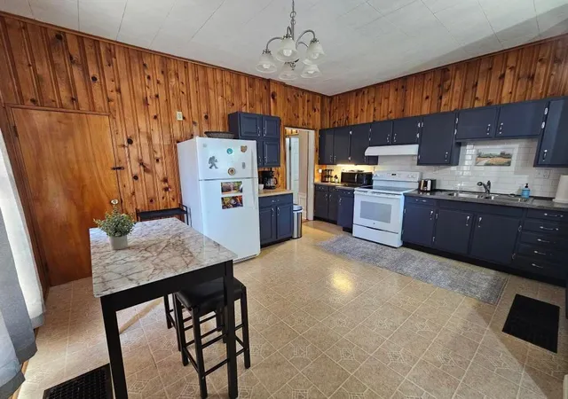 4th image of 67 W Front St, Logan, OH 43138 | MLS# 226029451