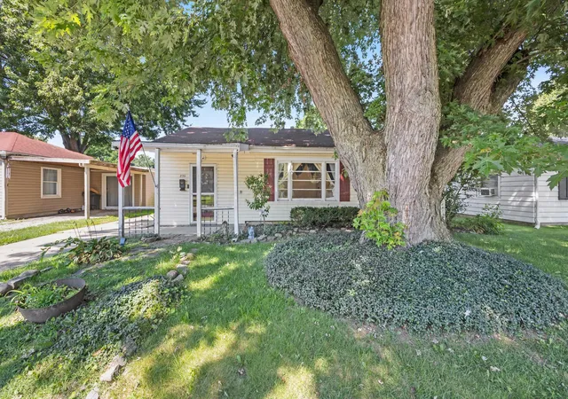 image of 830 S Walnut St, Urbana, OH 43078 | MLS# 226029747