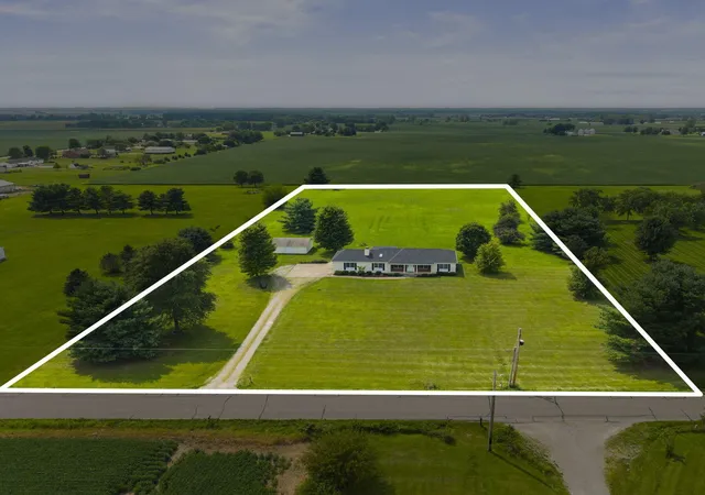 Photo 2 of Single family home for sale at 12865 Lockbourne Eastern Rd, Ashville, OH 43103 | MLS# 226030096 | Listing updated on 2026-08-27