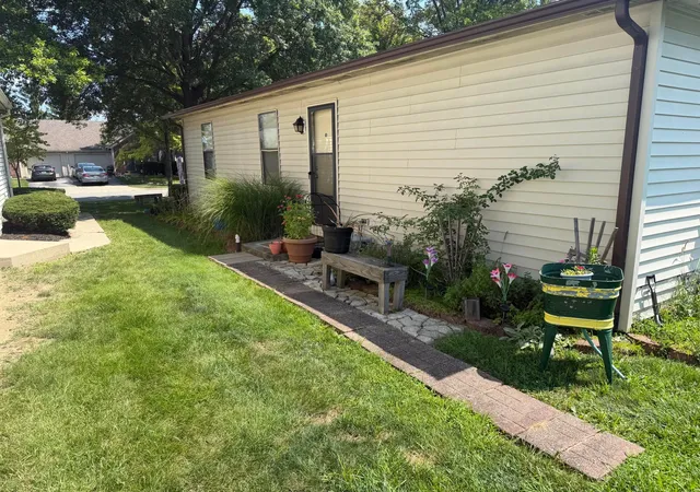 Photo 3 of Multi family home for sale at 2305 Deerfield Dr, Grove City, OH 43123 | MLS# 226029538 | Listing updated on 2026-09-16