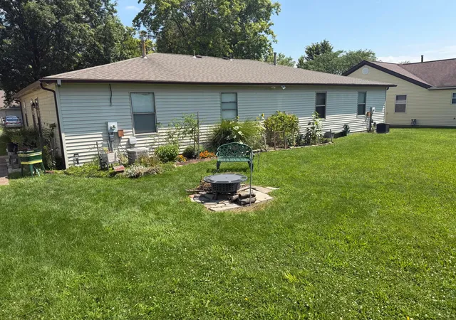 4th image of 2305 Deerfield Dr, Grove City, OH 43123 | MLS# 226029538