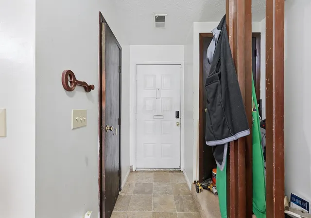 4th image of 67 Merlin Dr, Westerville, OH 43081 | MLS# 226029578