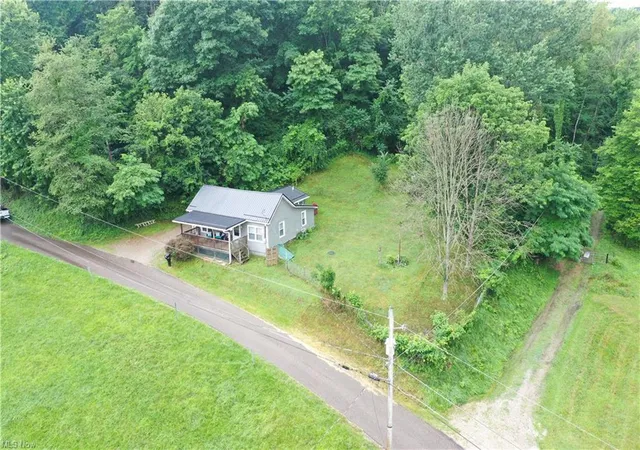 32nd image of 349 Fishers Ln, Zanesville, OH 43701 | MLS# 226029576