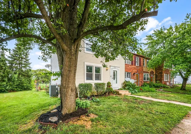 4th image of 2984 Grandwoods Cir, Dublin, OH 43017 | MLS# 226030323