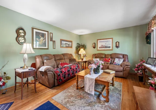 image of 544 Edgewood Dr, Circleville, OH 43113 | MLS# 226029595