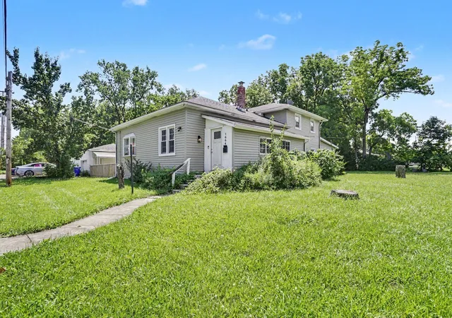 2nd image of 1664 Zettler Rd, Columbus, OH 43227 | MLS# 226029648