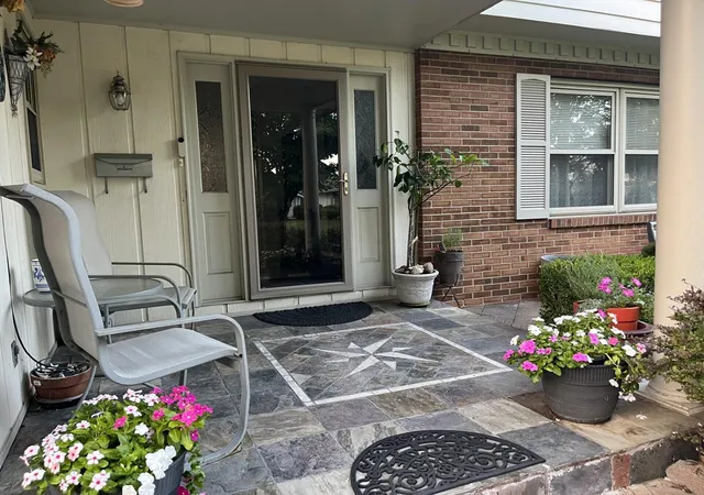 2nd image of 1960 Faymeadow Ave, Columbus, OH 43229 | MLS# 226029633