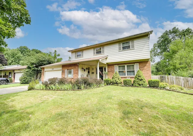 Photo 3 of Sale Pending at 1960 Faymeadow Ave, Columbus, OH 43229 | MLS# 226029633 | Listing updated on 2026-09-13