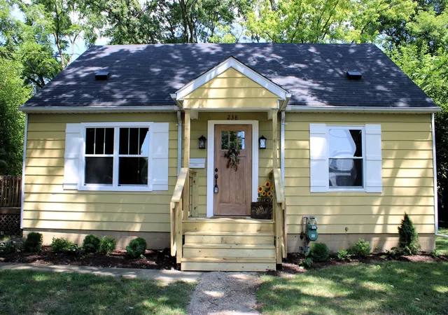 1st image of 238 Fairview St, Marion, OH 43302 | MLS# 226029622