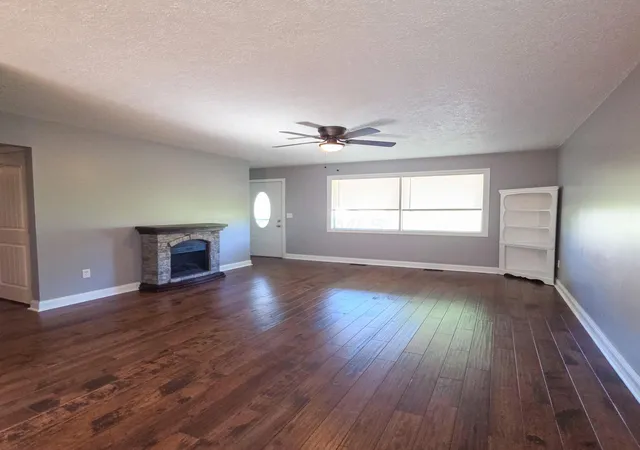 1st image of 107 Radnor Dr, Zanesville, OH 43701 | MLS# 226029618