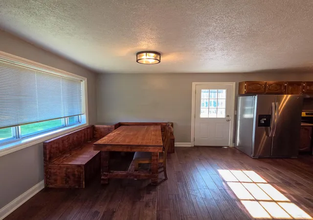 Photo 4 of Single family home for sale at 107 Radnor Dr, Zanesville, OH 43701 | MLS# 226029618 | Listing updated on 2026-09-07