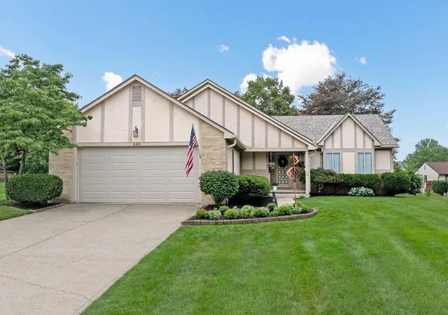 Photo 2 of Single family home for sale at 643 Fallow Ct, Columbus, OH 43230 | MLS# 226030680 | Listing updated on 2026-08-13