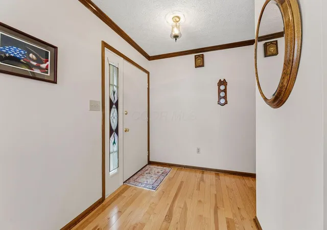 Photo 4 of Single family home for sale at 643 Fallow Ct, Columbus, OH 43230 | MLS# 226030680 | Listing updated on 2026-08-13