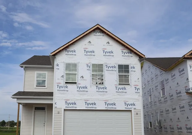 1st image of 1015 Dawsons Dr, Hebron, OH 43025 | MLS# 226029626