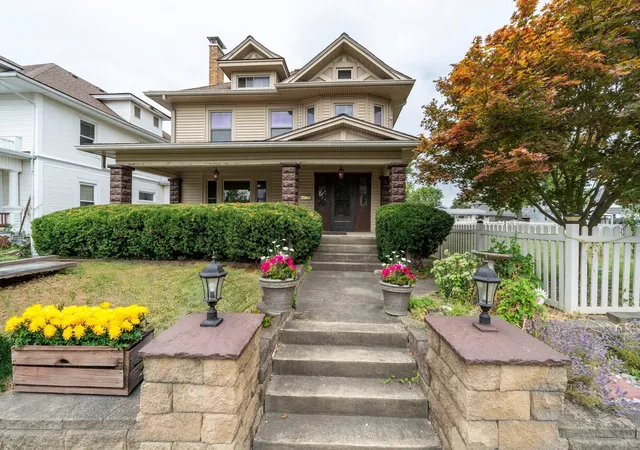 1st image of 614 Columbus Ave, Washington Court House, OH 43160 | MLS# 226030062