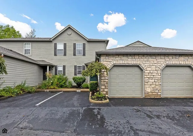 1st image of 5831 Blendon Pl Dr, Columbus, OH 43230 | MLS# 226030490